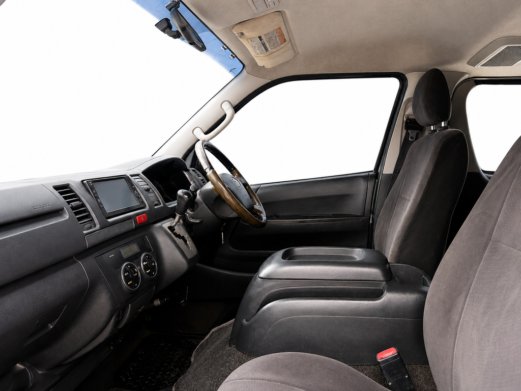 2013 TOYOTA HIACE SUPER GL